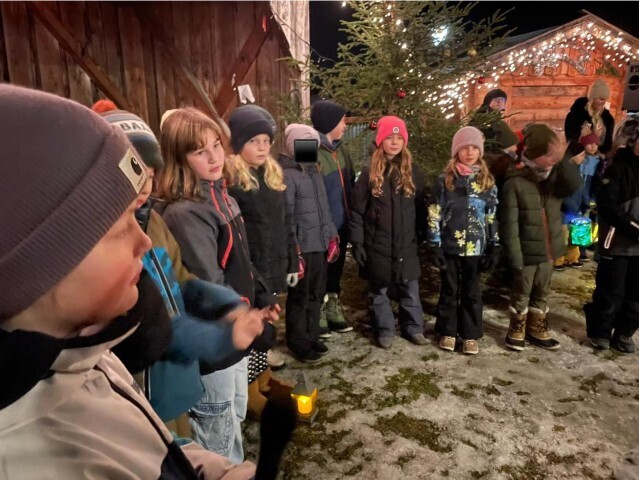 599942497 885264900677221 2631192463178479438 n klein