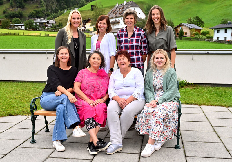 lehrerfoto 2024 25 klein