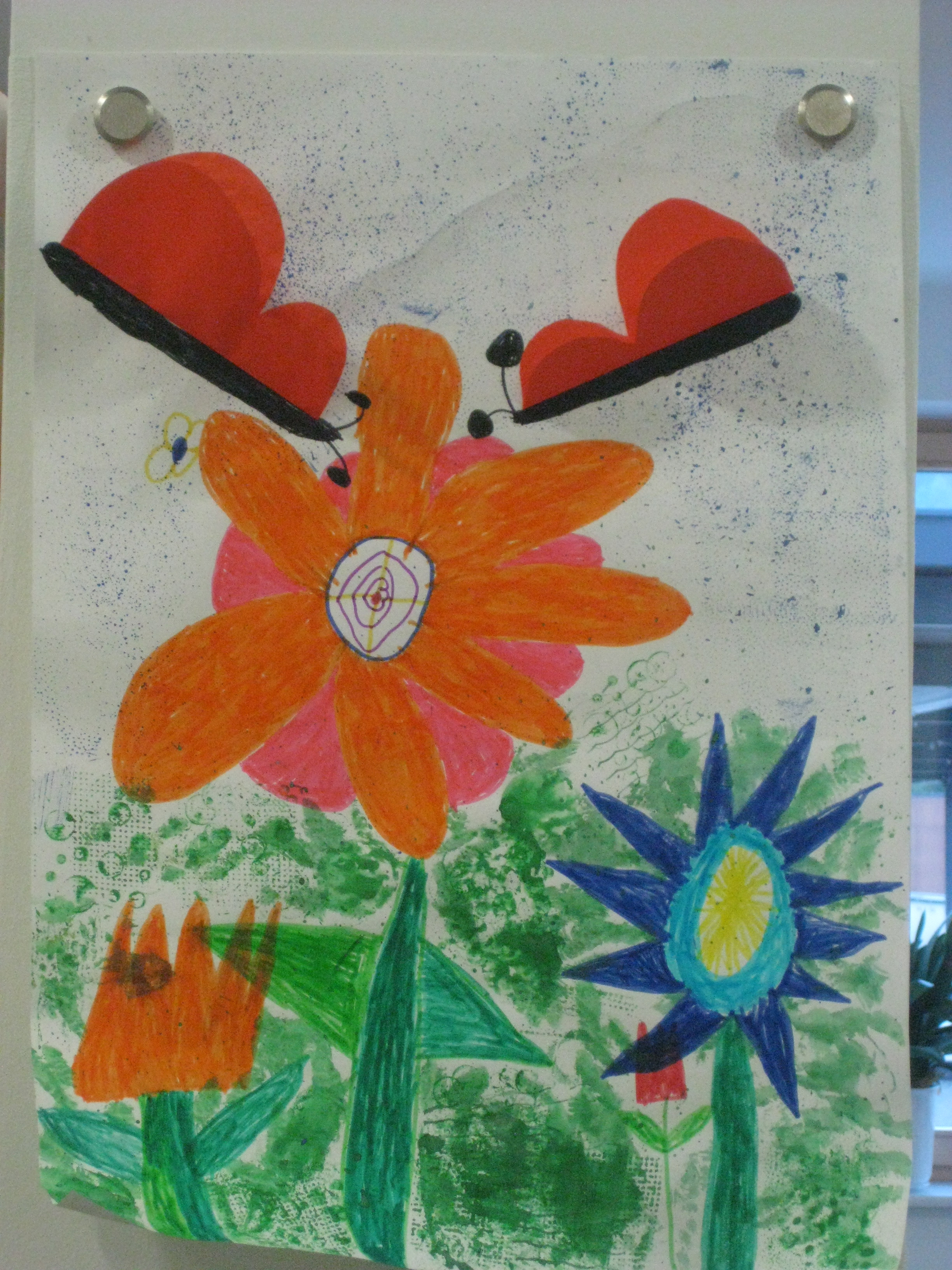 Auf der Blumenwiese hinterm Haus